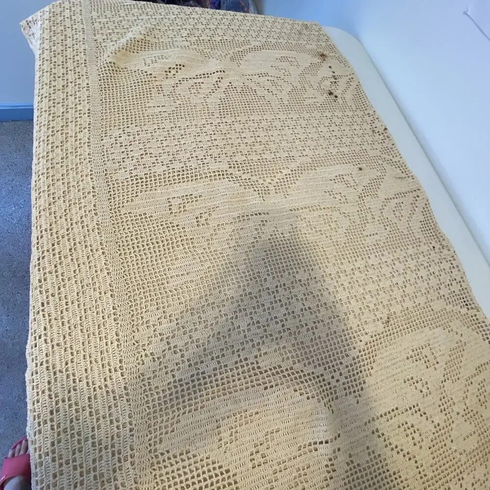 VTG 80s HandCrocheted Lace Tablecloth Beige Handmade Butterfly CottageHome 61x58